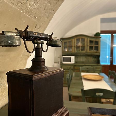 קיארמונטה גולפי Historic B&B Apartments Home מראה חיצוני תמונה