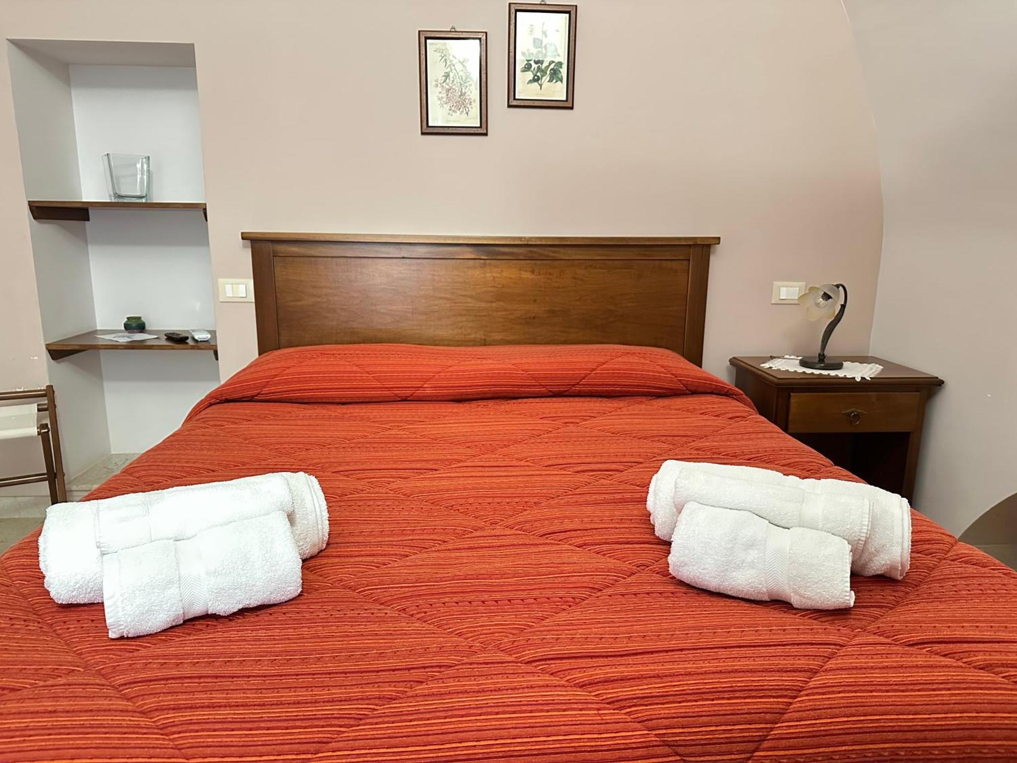 קיארמונטה גולפי Historic B&B Apartments Home מראה חיצוני תמונה